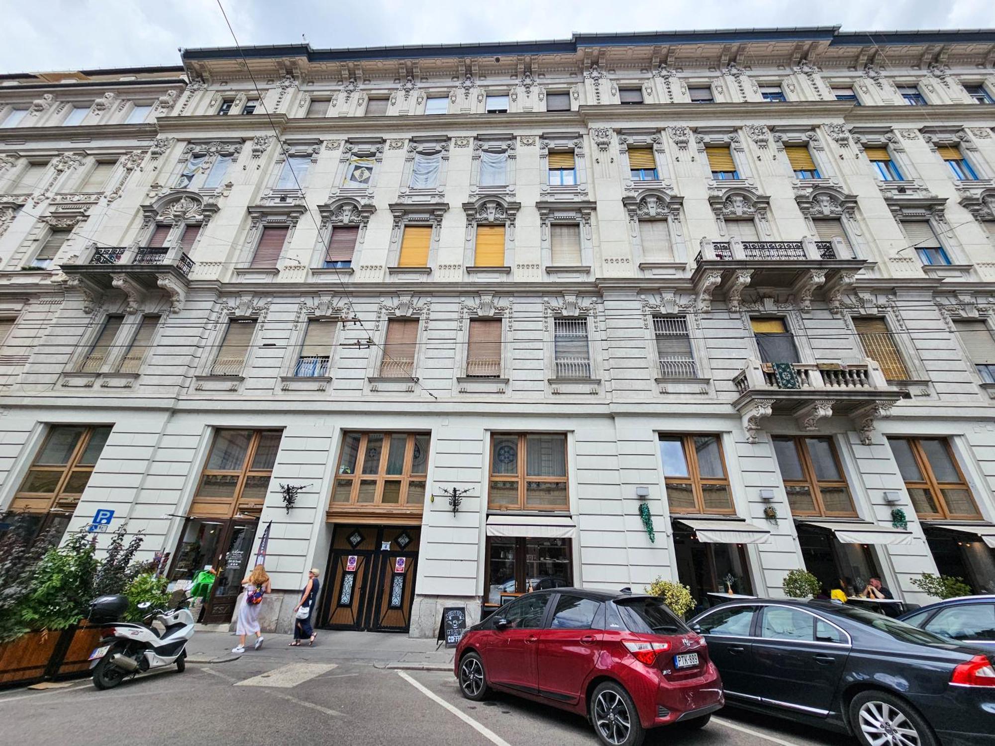 Free Parking Synagogue Apartman Budapest
