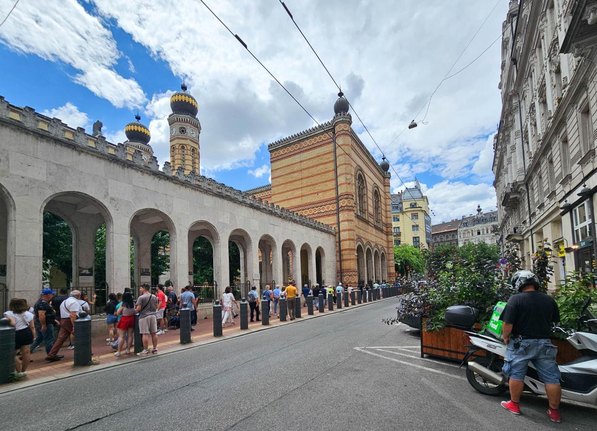 Free Parking Synagogue Apartment *